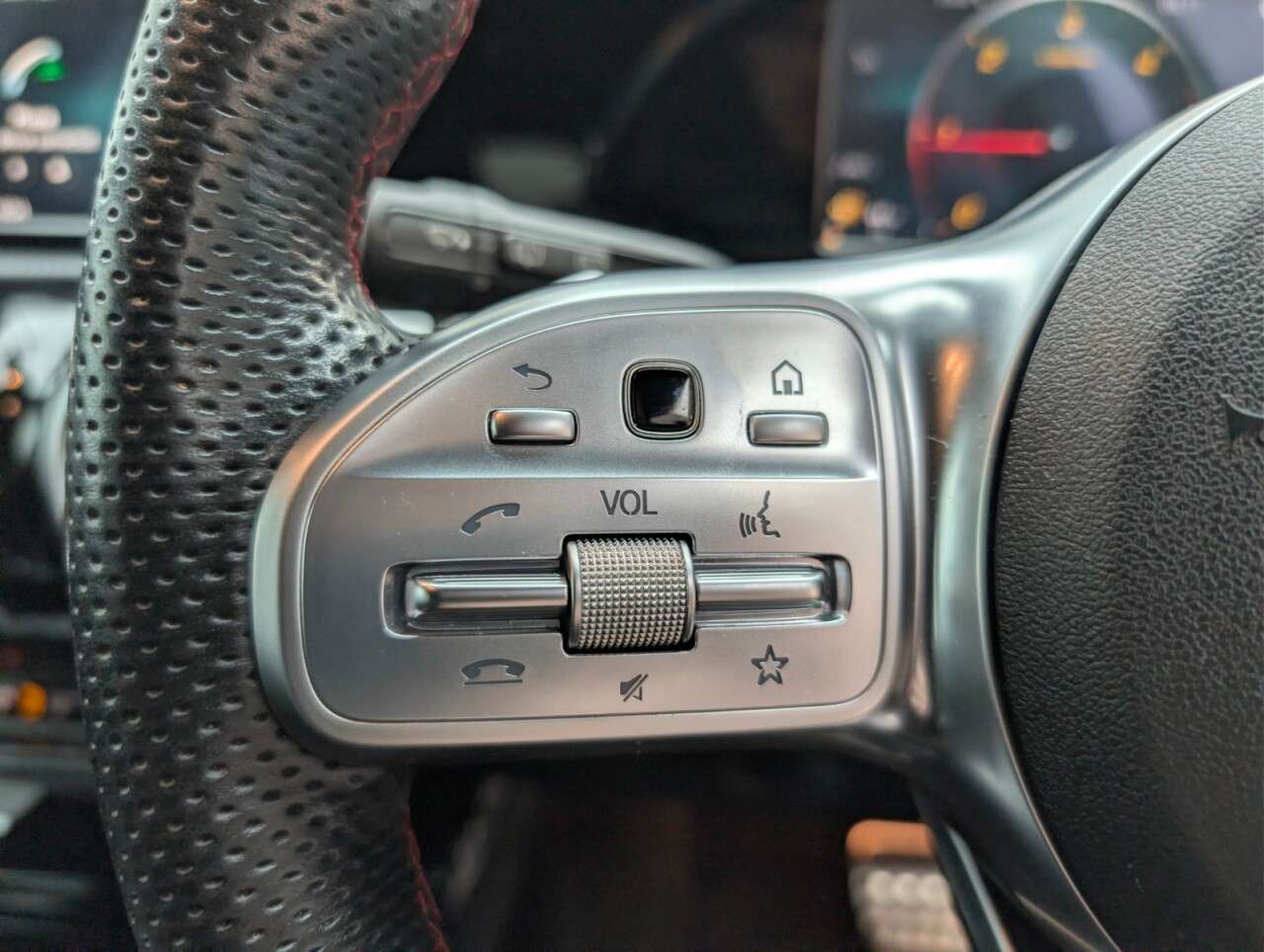 2019 MERCEDES-BENZ A CLASS 2019 MERCEDES-BENZ A CLASS