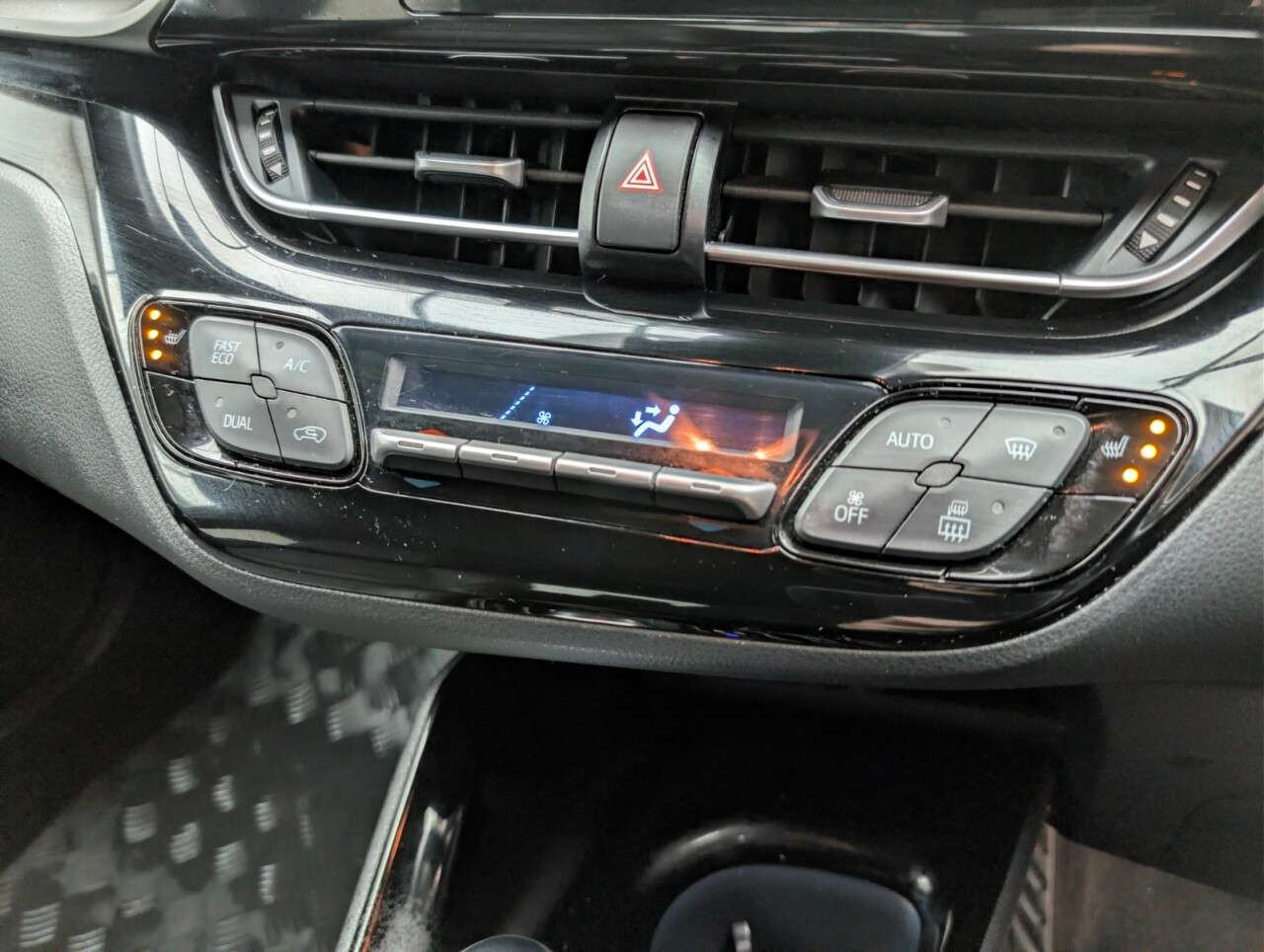 2021 TOYOTA C-HR 2021 TOYOTA C-HR