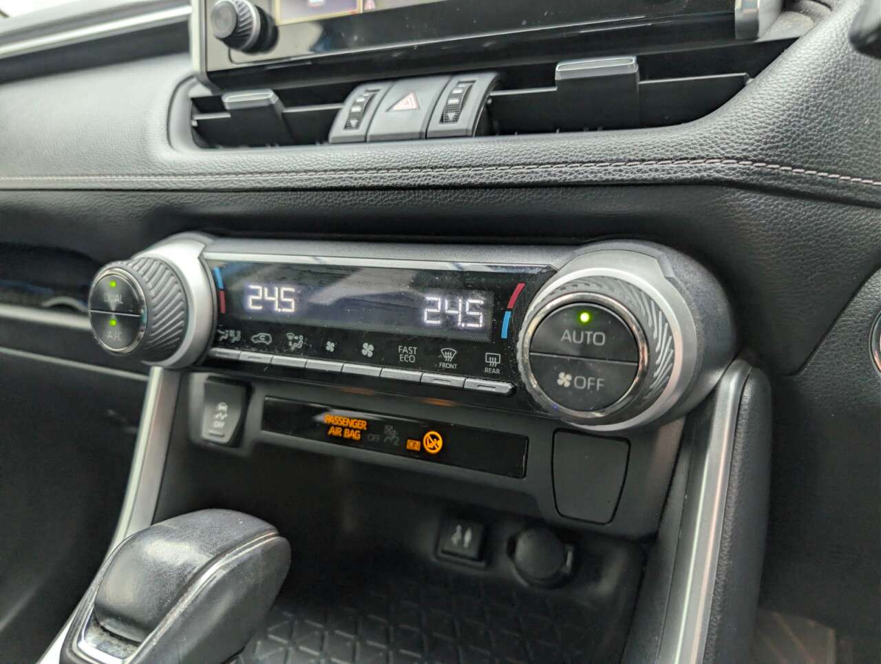 2019 TOYOTA RAV4 2019 TOYOTA RAV4