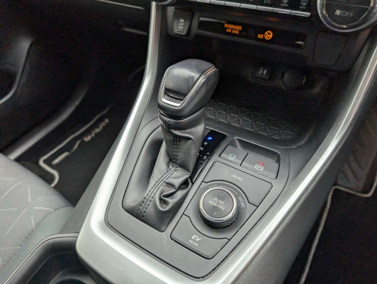 2019 TOYOTA RAV4 2019 TOYOTA RAV4