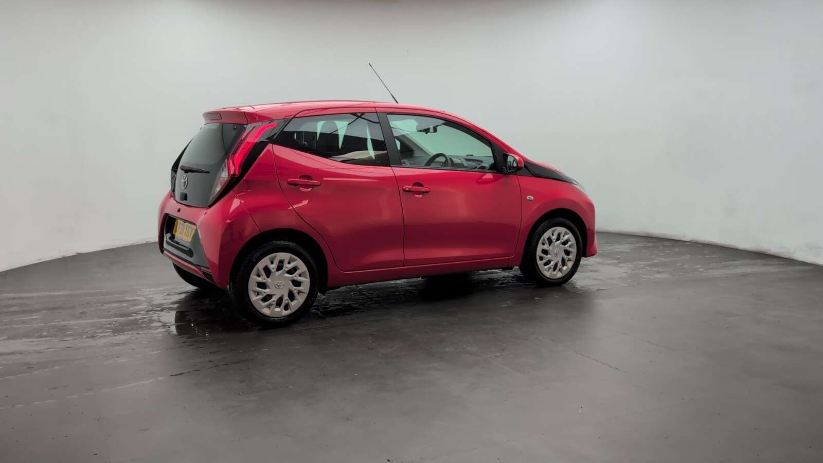 2021 TOYOTA AYGO 2021 TOYOTA AYGO