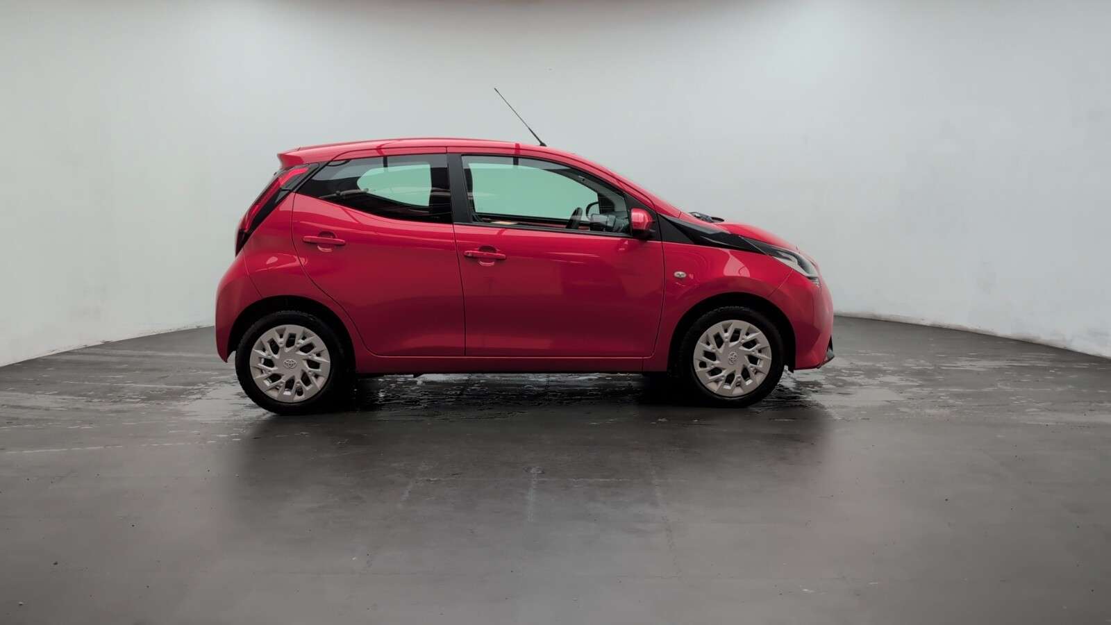 2021 TOYOTA AYGO 2021 TOYOTA AYGO