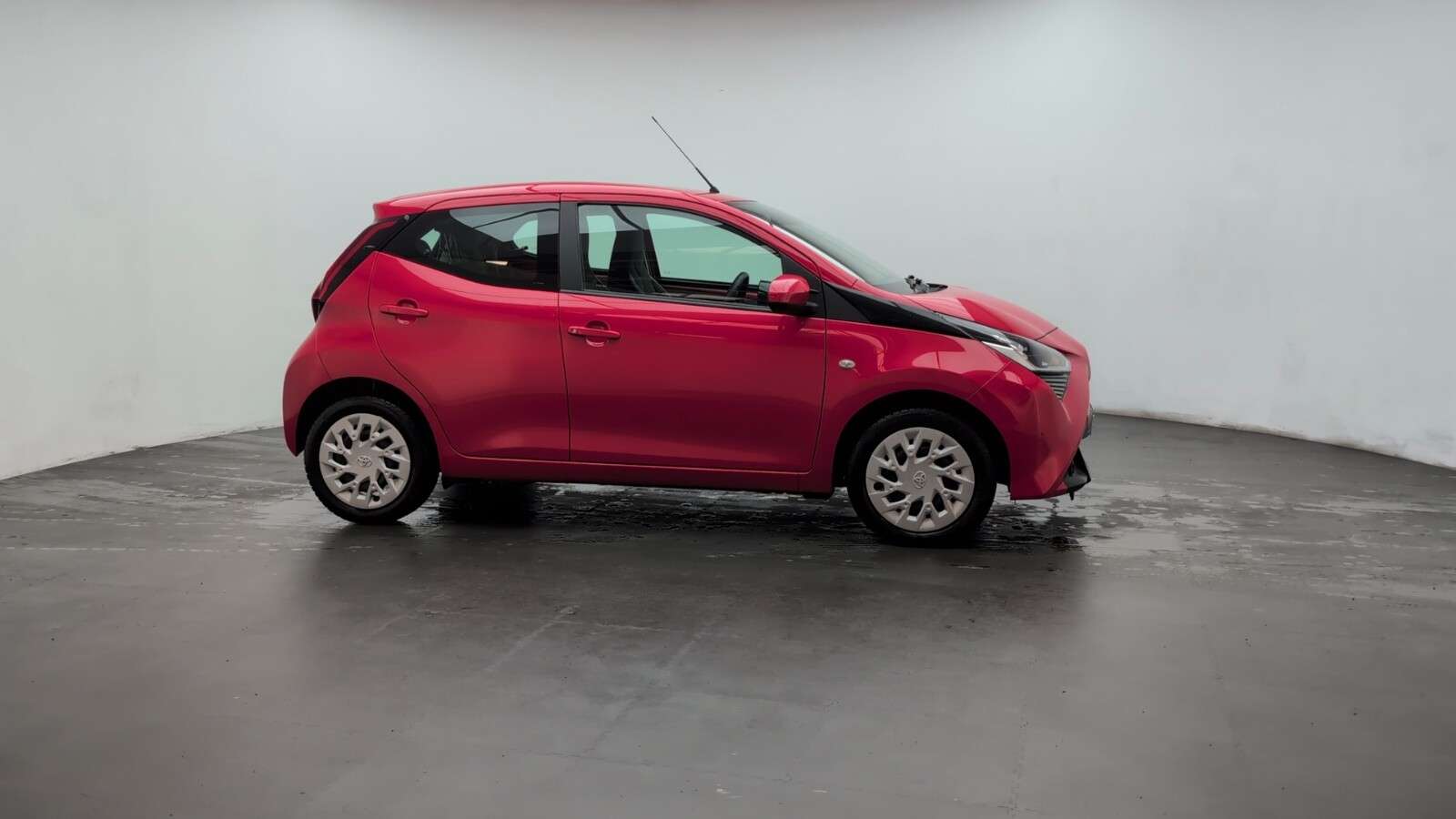 2021 TOYOTA AYGO 2021 TOYOTA AYGO