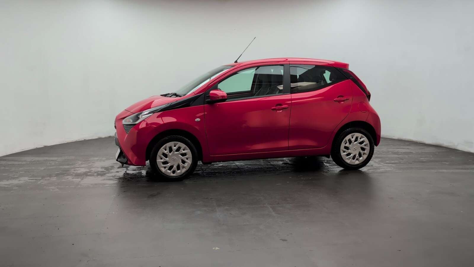 2021 TOYOTA AYGO 2021 TOYOTA AYGO