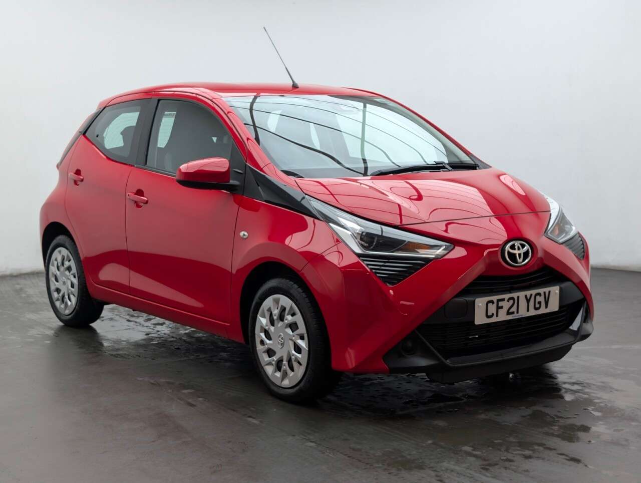 2021 TOYOTA AYGO 2021 TOYOTA AYGO
