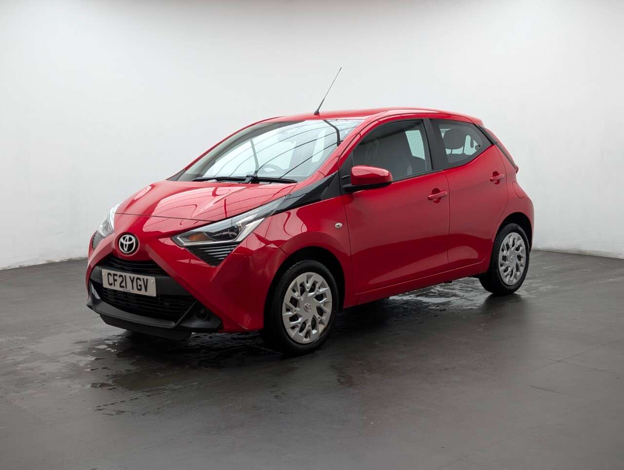 2021 TOYOTA AYGO 2021 TOYOTA AYGO