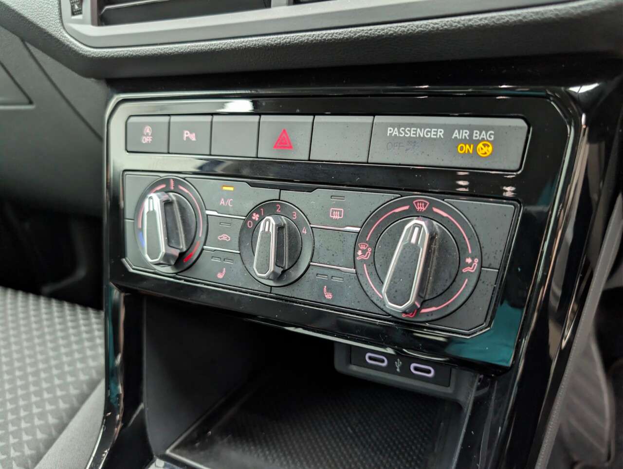 2020 VOLKSWAGEN T-CROSS 2020 VOLKSWAGEN T-CROSS