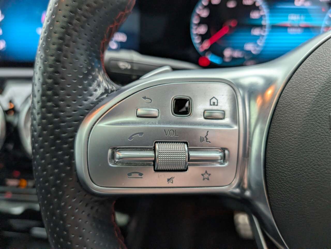 2020 MERCEDES-BENZ A CLASS 2020 MERCEDES-BENZ A CLASS