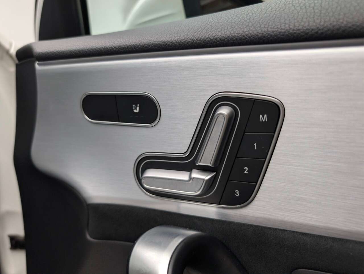 2020 MERCEDES-BENZ A CLASS 2020 MERCEDES-BENZ A CLASS