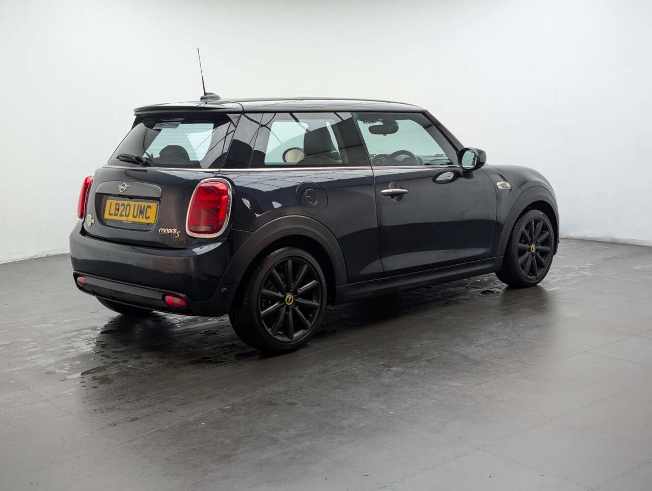 2020 MINI ELECTRIC HATCH 2020 MINI ELECTRIC HATCH