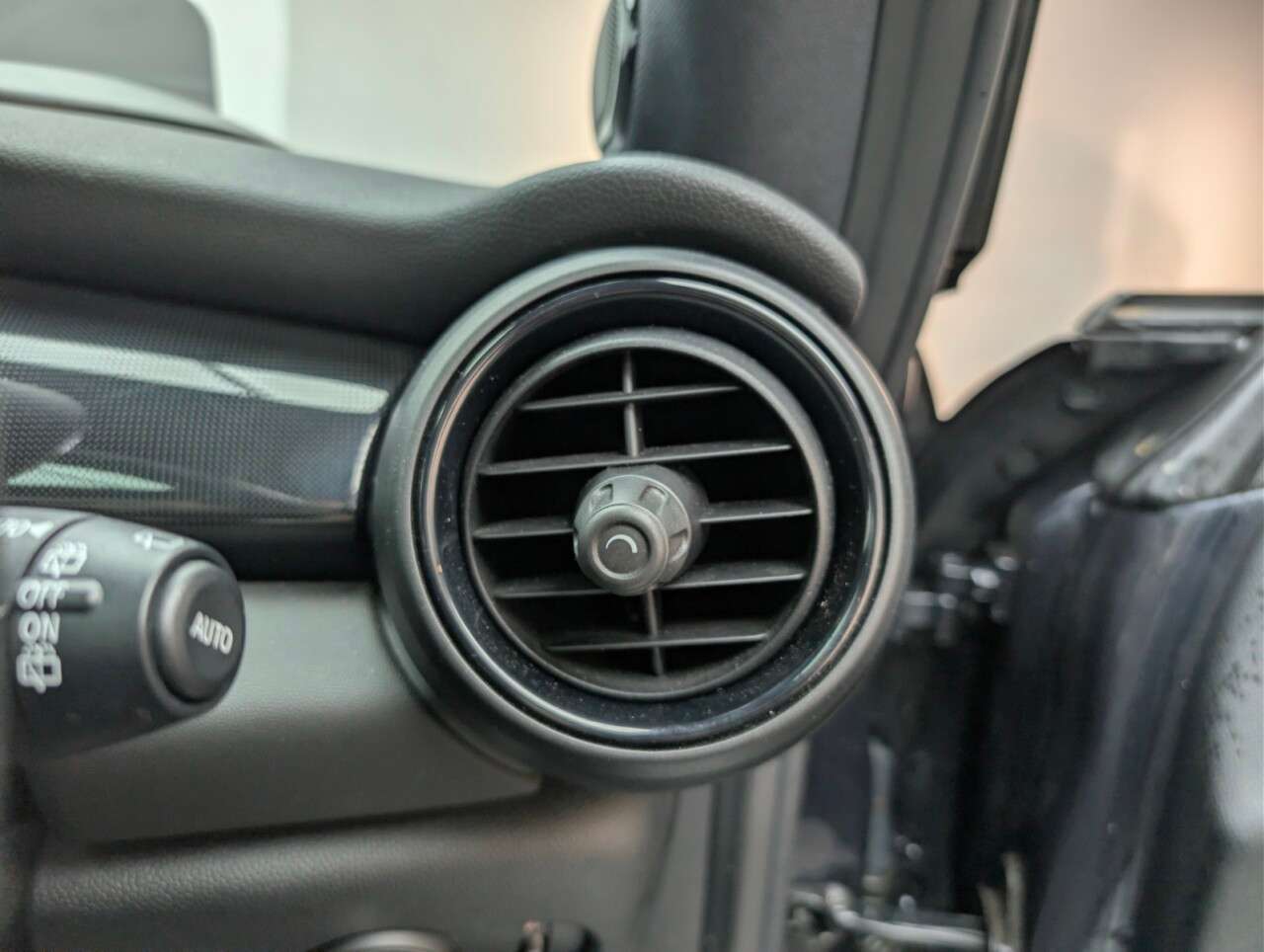 2020 MINI ELECTRIC HATCH 2020 MINI ELECTRIC HATCH