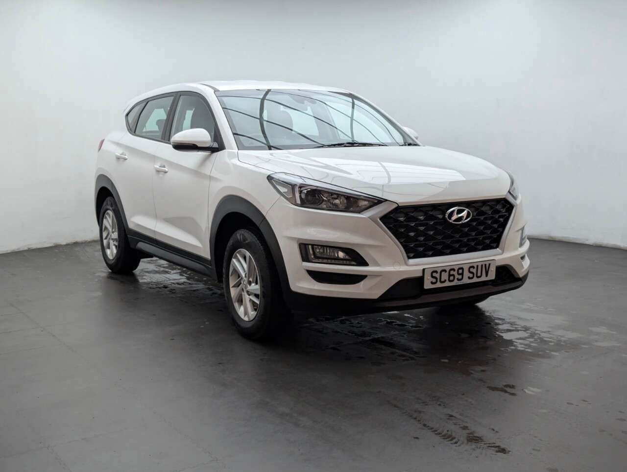 A 2019 HYUNDAI TUCSON 1.6 GDi S Connect SUV 5dr Petrol Manual Euro 6 (s/s) (132 ps) - APPLE CARPL A 2019 HYUNDAI TUCSON 1.6 GDi S Connect SUV 5dr Petrol Manual Euro 6 (s/s) (132 ps) - APPLE CARPL