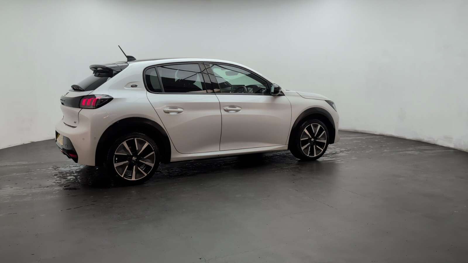 2021 PEUGEOT E-208 2021 PEUGEOT E-208