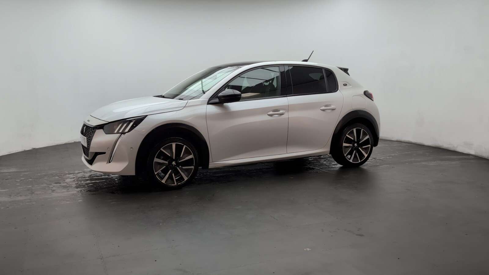 2021 PEUGEOT E-208 2021 PEUGEOT E-208