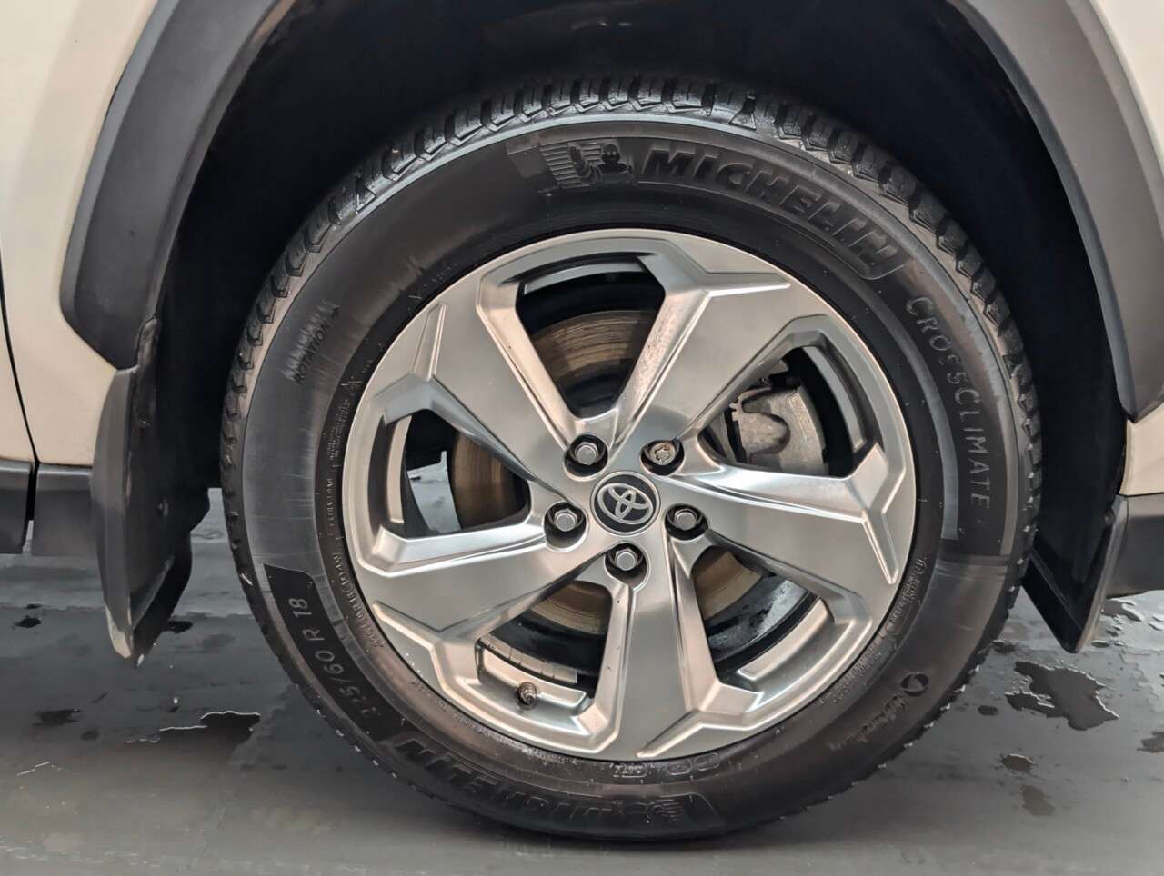 2019 TOYOTA RAV4 2019 TOYOTA RAV4