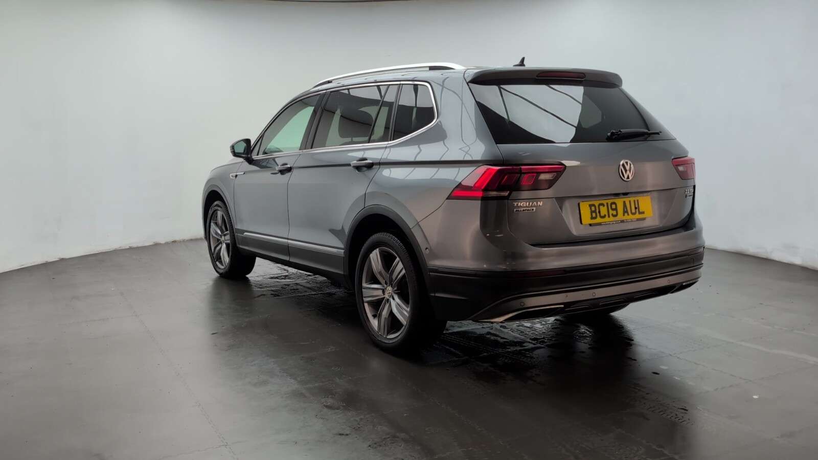 2019 VOLKSWAGEN TIGUAN ALLSPACE 2019 VOLKSWAGEN TIGUAN ALLSPACE
