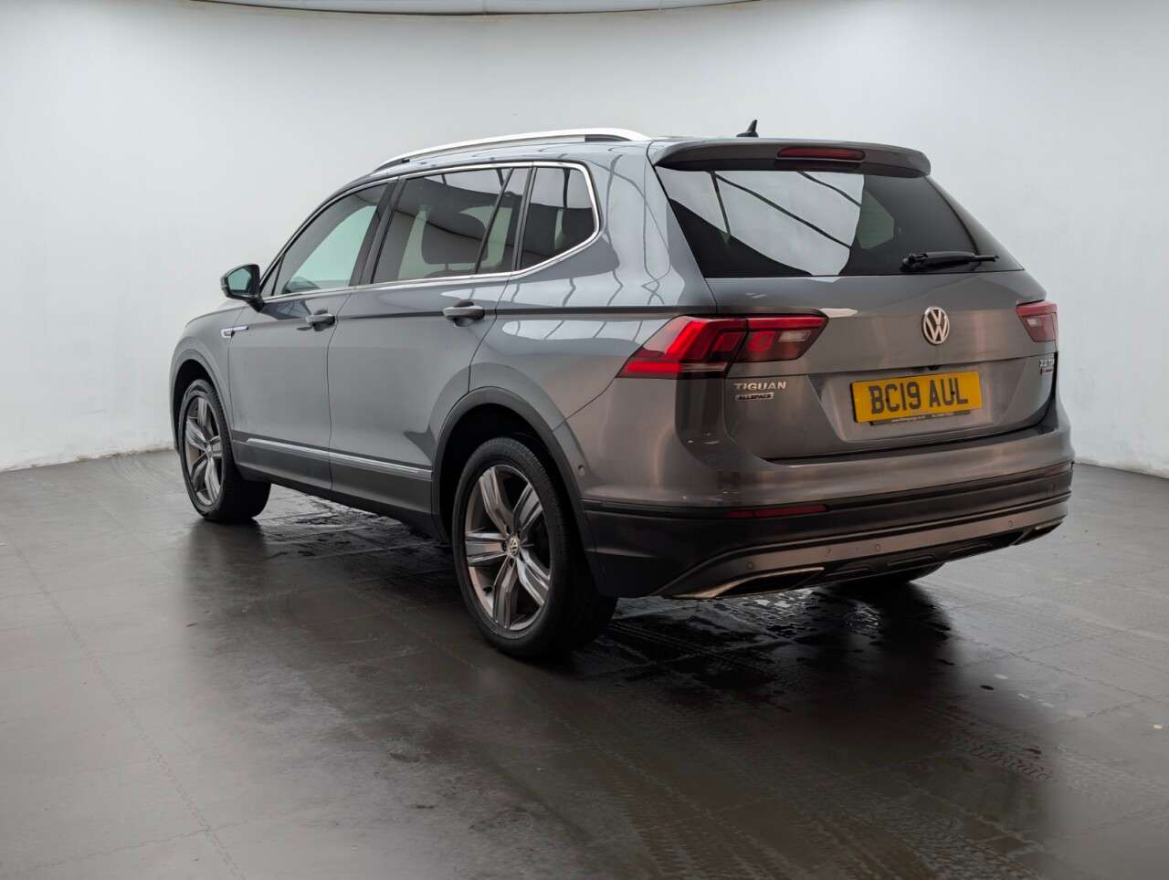 2019 VOLKSWAGEN TIGUAN ALLSPACE 2019 VOLKSWAGEN TIGUAN ALLSPACE