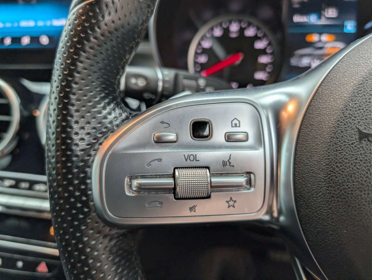 2021 MERCEDES-BENZ GLC 2021 MERCEDES-BENZ GLC