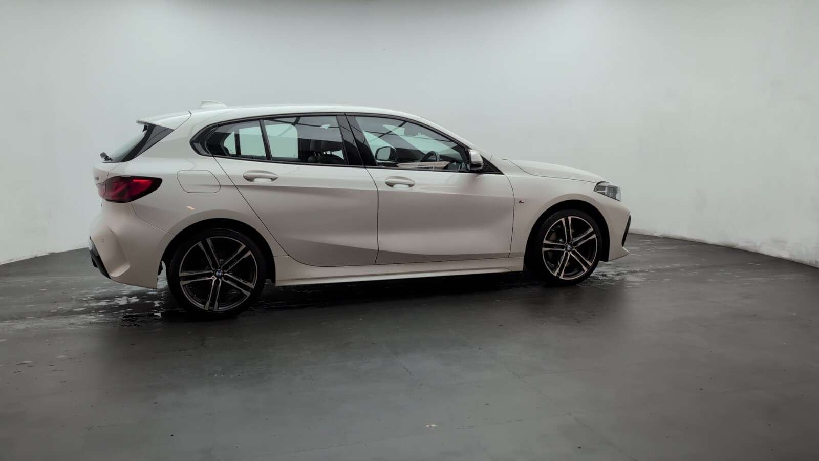 2021 BMW 1 SERIES 2021 BMW 1 SERIES