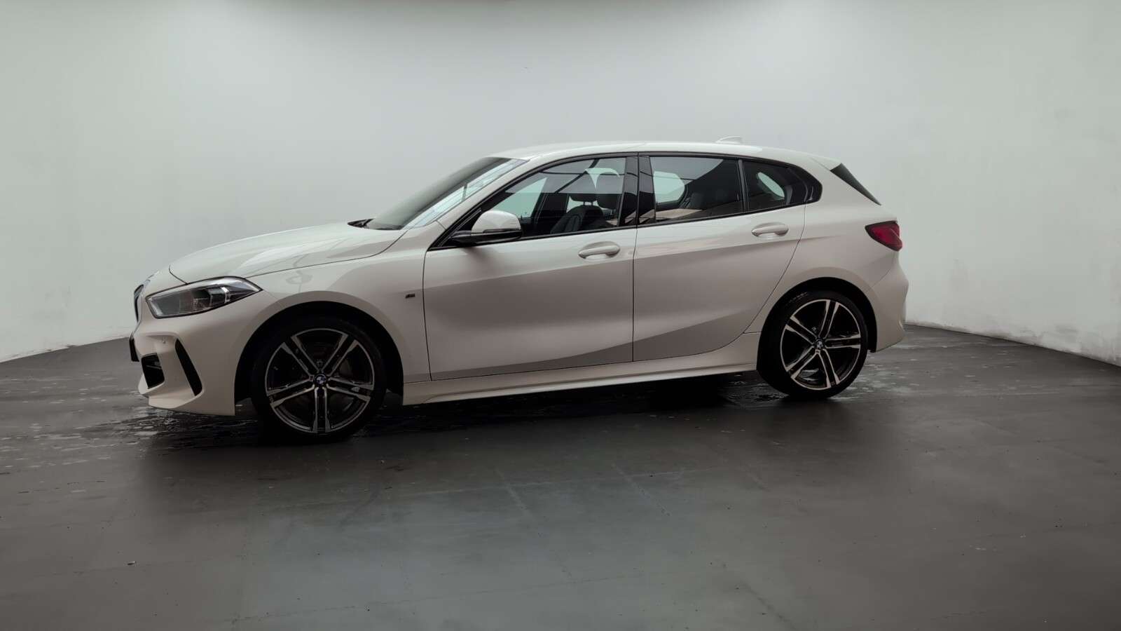 2021 BMW 1 SERIES 2021 BMW 1 SERIES
