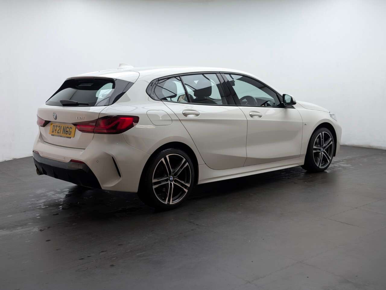 2021 BMW 1 SERIES 2021 BMW 1 SERIES