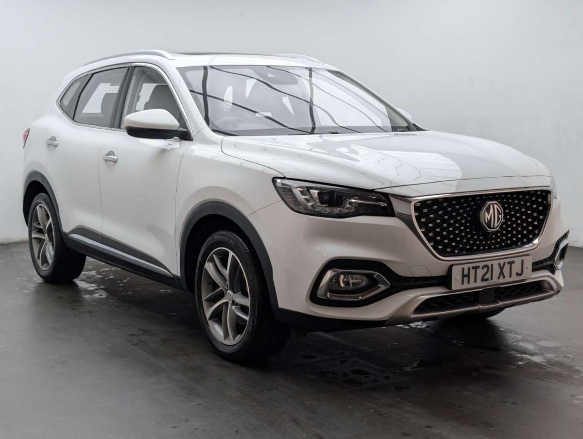 Check out this Mg Mg Hs 2021 Petrol Automatic