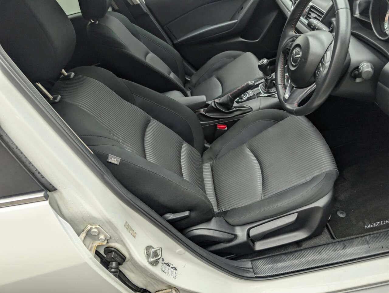 2015 MAZDA MAZDA3 2015 MAZDA MAZDA3