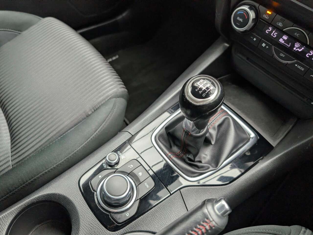 2015 MAZDA MAZDA3 2015 MAZDA MAZDA3