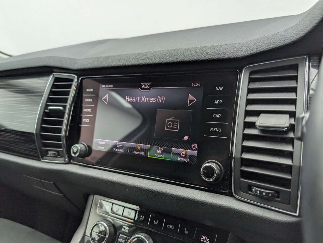 2021 SKODA KODIAQ 2021 SKODA KODIAQ