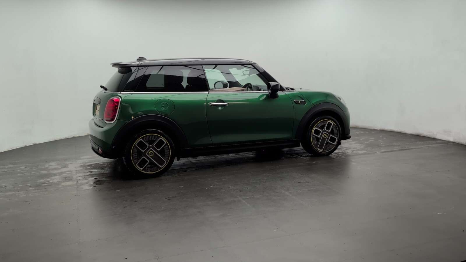 2021 MINI ELECTRIC HATCH 2021 MINI ELECTRIC HATCH