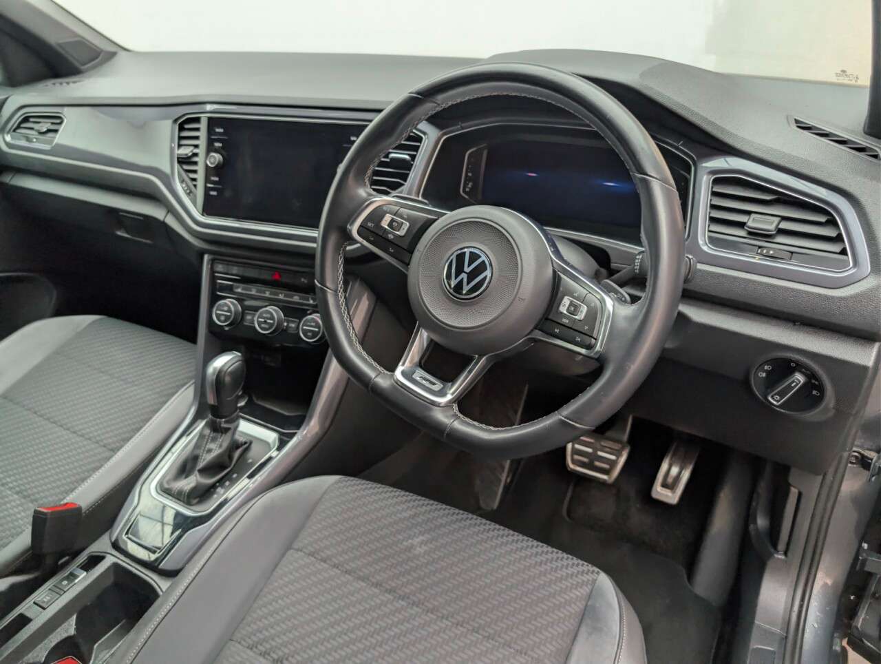 2021 VOLKSWAGEN T-ROC 2021 VOLKSWAGEN T-ROC