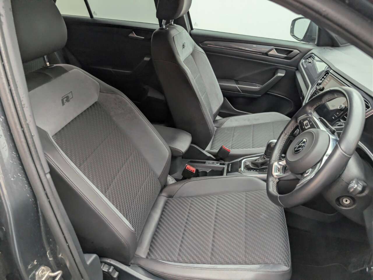 2021 VOLKSWAGEN T-ROC 2021 VOLKSWAGEN T-ROC