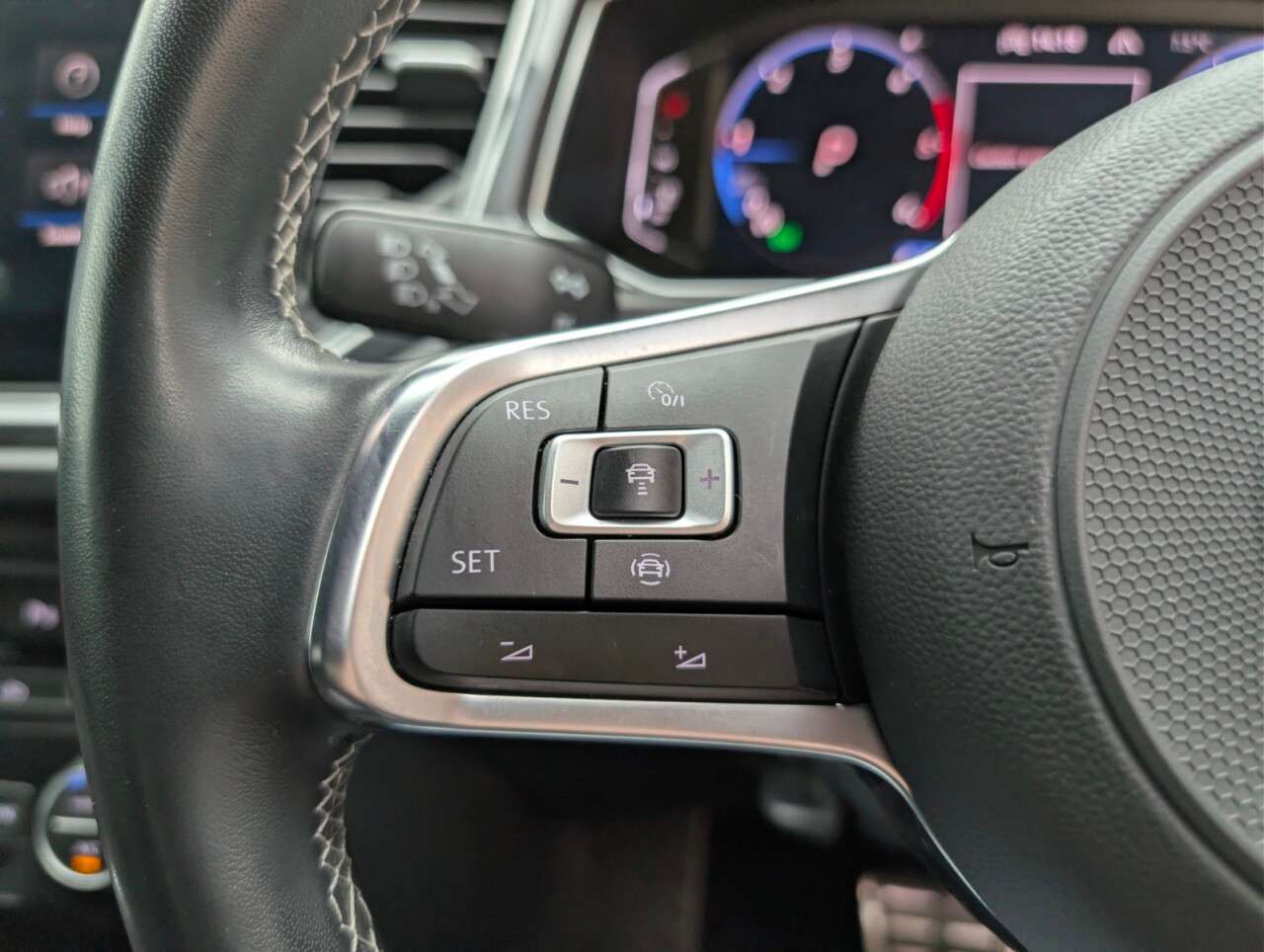 2021 VOLKSWAGEN T-ROC 2021 VOLKSWAGEN T-ROC