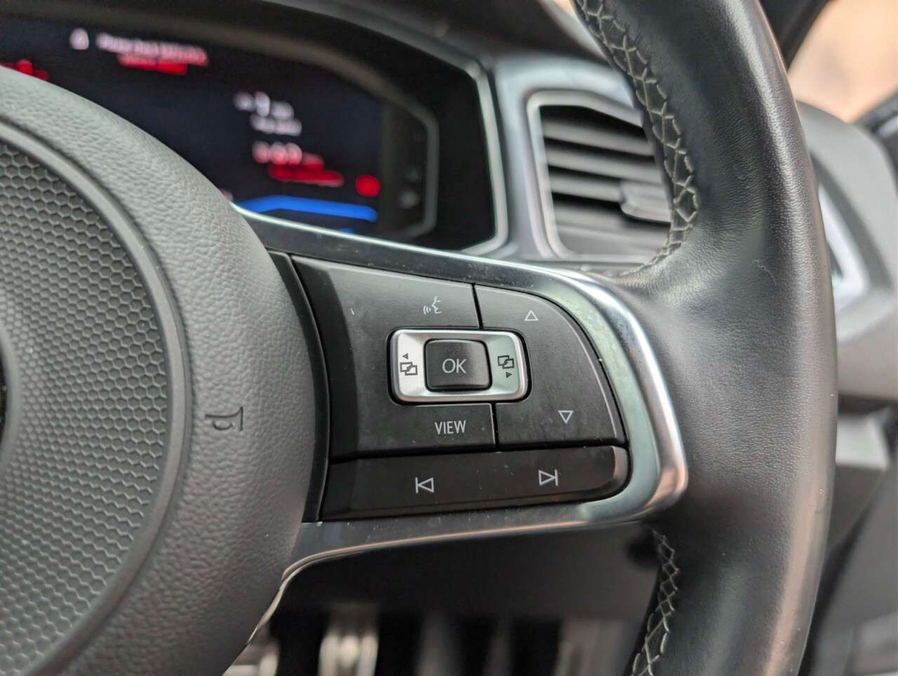 2021 VOLKSWAGEN T-ROC 2021 VOLKSWAGEN T-ROC