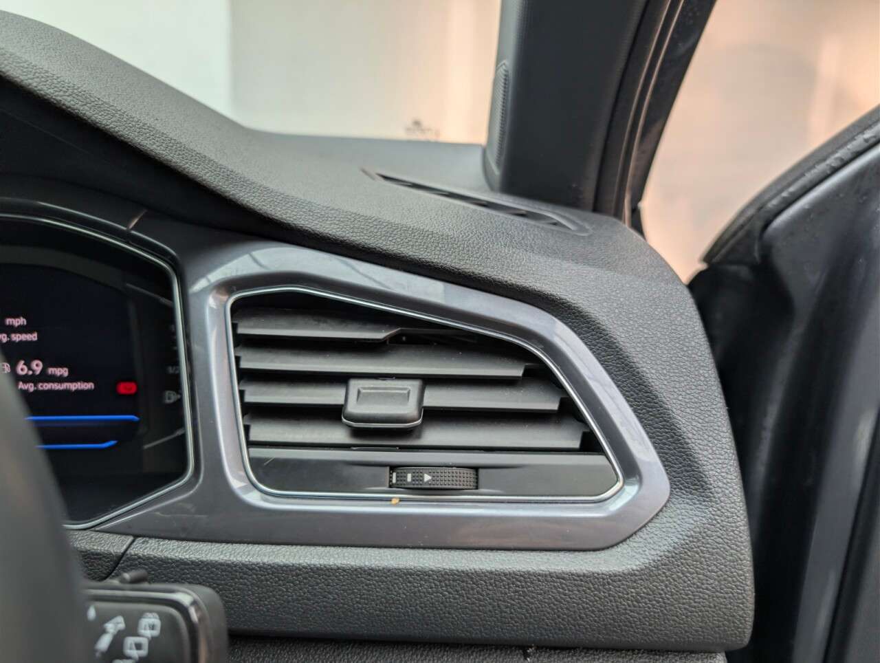 2021 VOLKSWAGEN T-ROC 2021 VOLKSWAGEN T-ROC