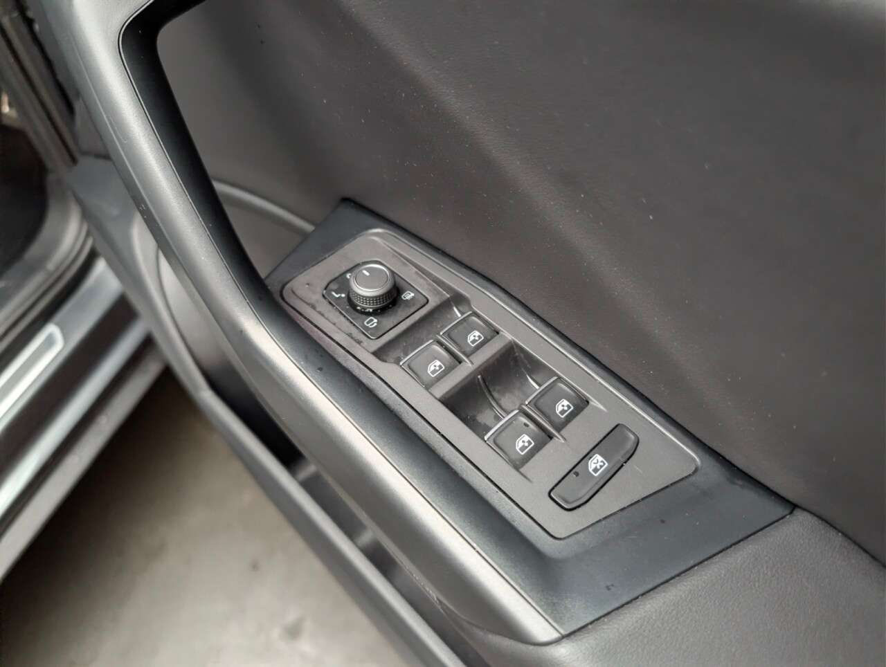 2021 VOLKSWAGEN T-ROC 2021 VOLKSWAGEN T-ROC