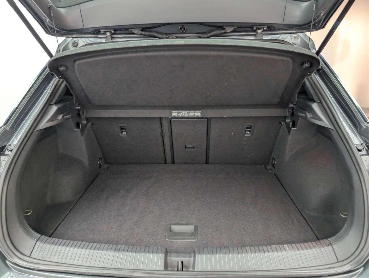 2021 VOLKSWAGEN T-ROC 2021 VOLKSWAGEN T-ROC