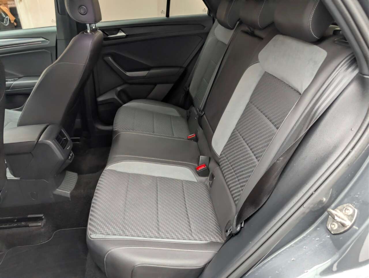 2021 VOLKSWAGEN T-ROC 2021 VOLKSWAGEN T-ROC