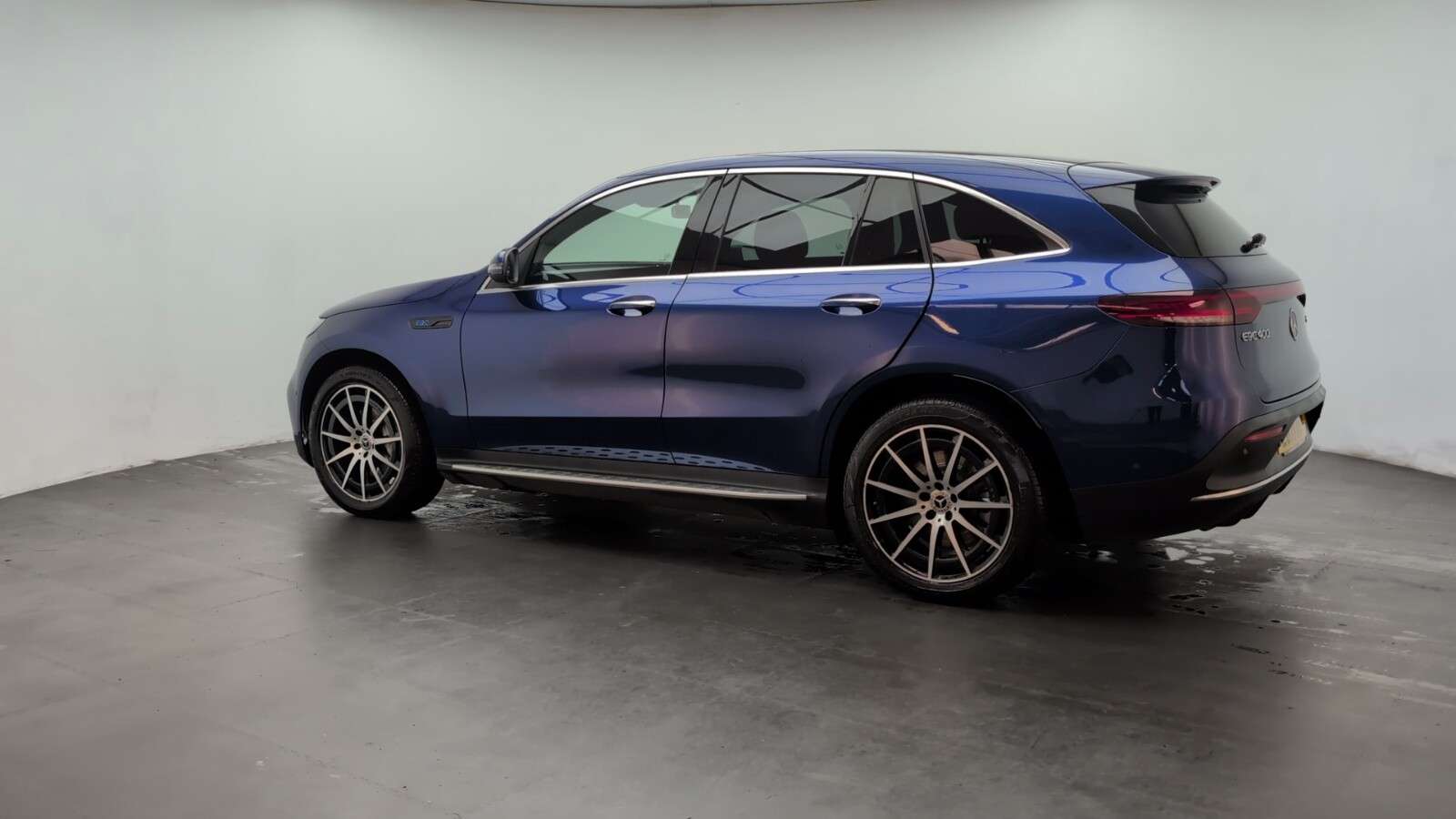 2021 MERCEDES-BENZ EQC 2021 MERCEDES-BENZ EQC