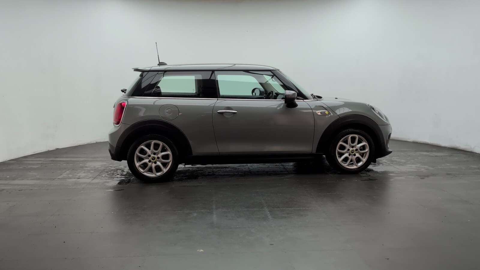 2020 MINI ELECTRIC HATCH 2020 MINI ELECTRIC HATCH