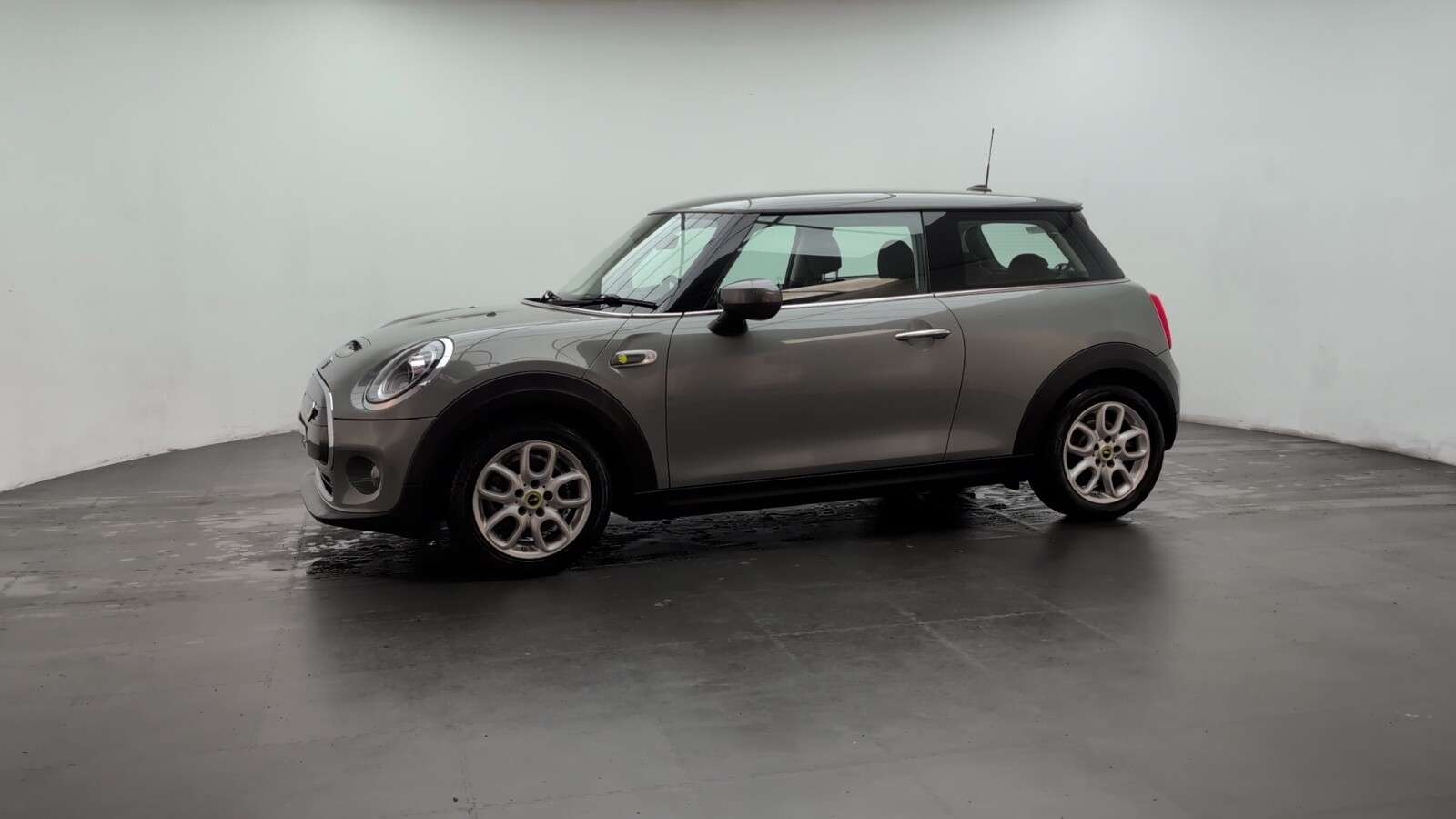 2020 MINI ELECTRIC HATCH 2020 MINI ELECTRIC HATCH