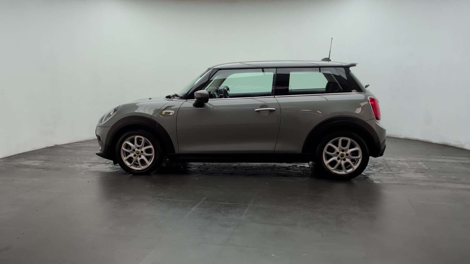 2020 MINI ELECTRIC HATCH 2020 MINI ELECTRIC HATCH