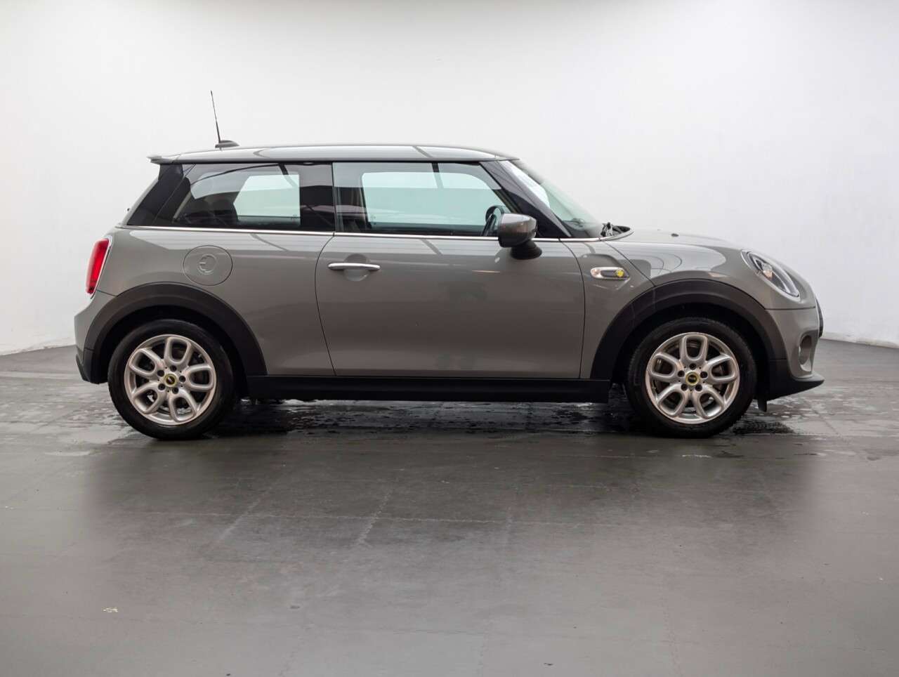 2020 MINI ELECTRIC HATCH 2020 MINI ELECTRIC HATCH