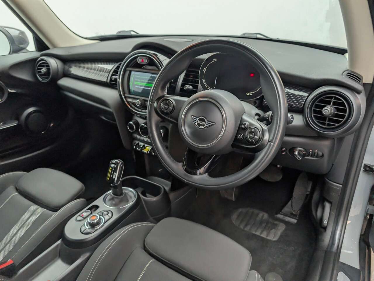 2020 MINI ELECTRIC HATCH 2020 MINI ELECTRIC HATCH