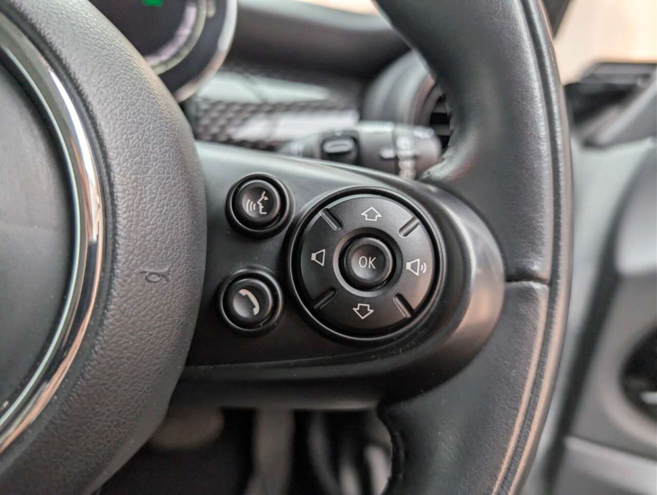 2020 MINI ELECTRIC HATCH 2020 MINI ELECTRIC HATCH