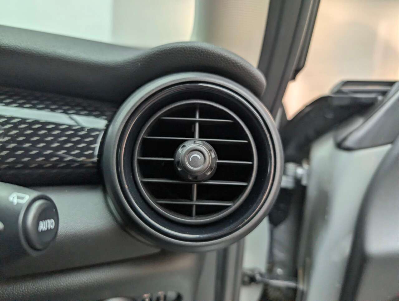2020 MINI ELECTRIC HATCH 2020 MINI ELECTRIC HATCH