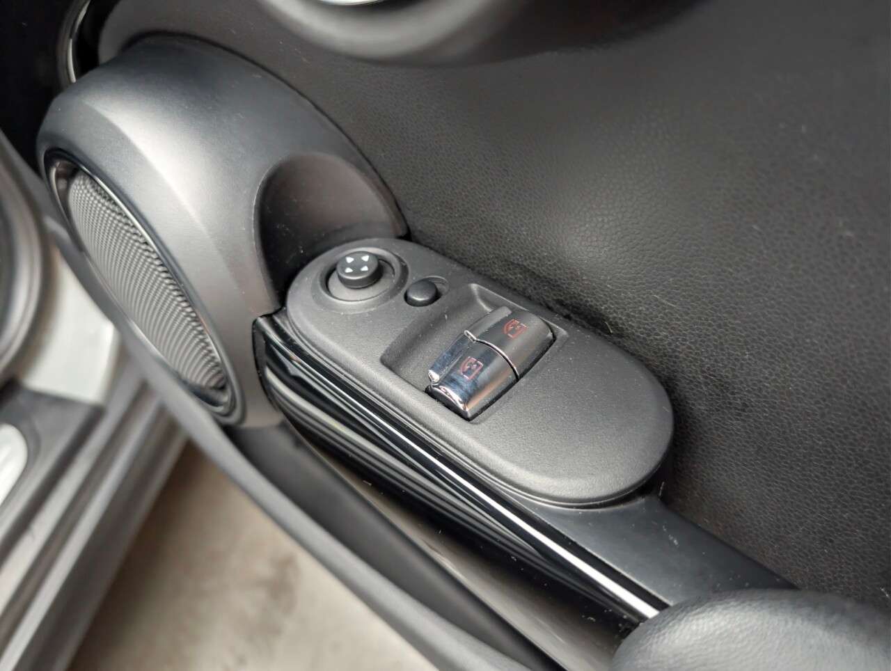 2020 MINI ELECTRIC HATCH 2020 MINI ELECTRIC HATCH