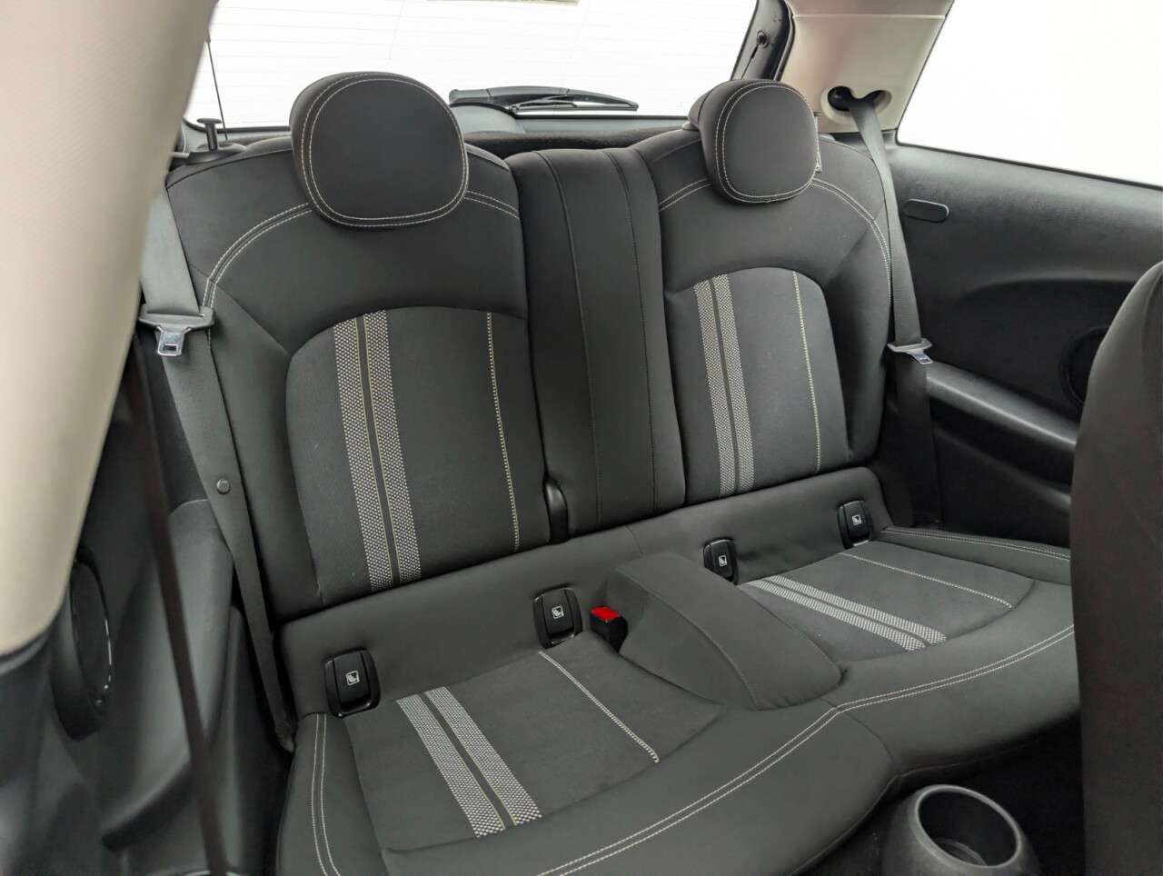 2020 MINI ELECTRIC HATCH 2020 MINI ELECTRIC HATCH