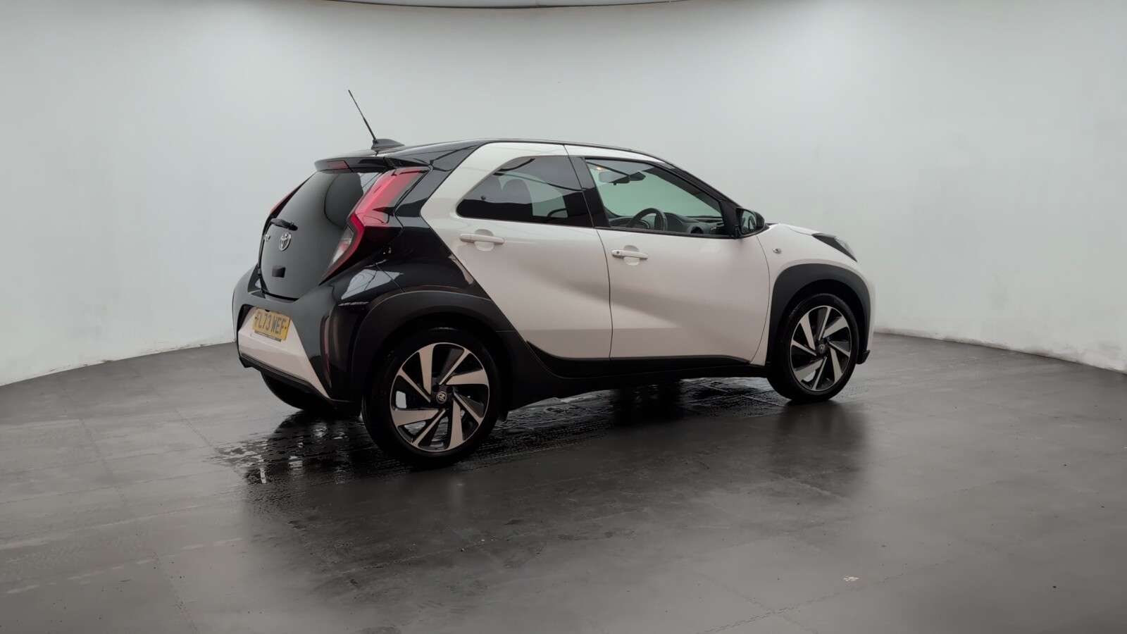 2023 TOYOTA AYGO X 2023 TOYOTA AYGO X