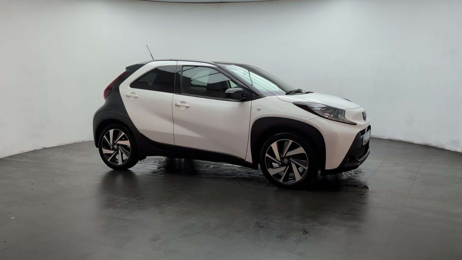 2023 TOYOTA AYGO X 2023 TOYOTA AYGO X